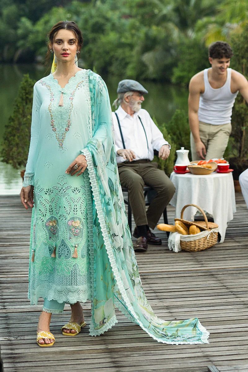 Mushq Solace Ombre Chikankari | Famiglia