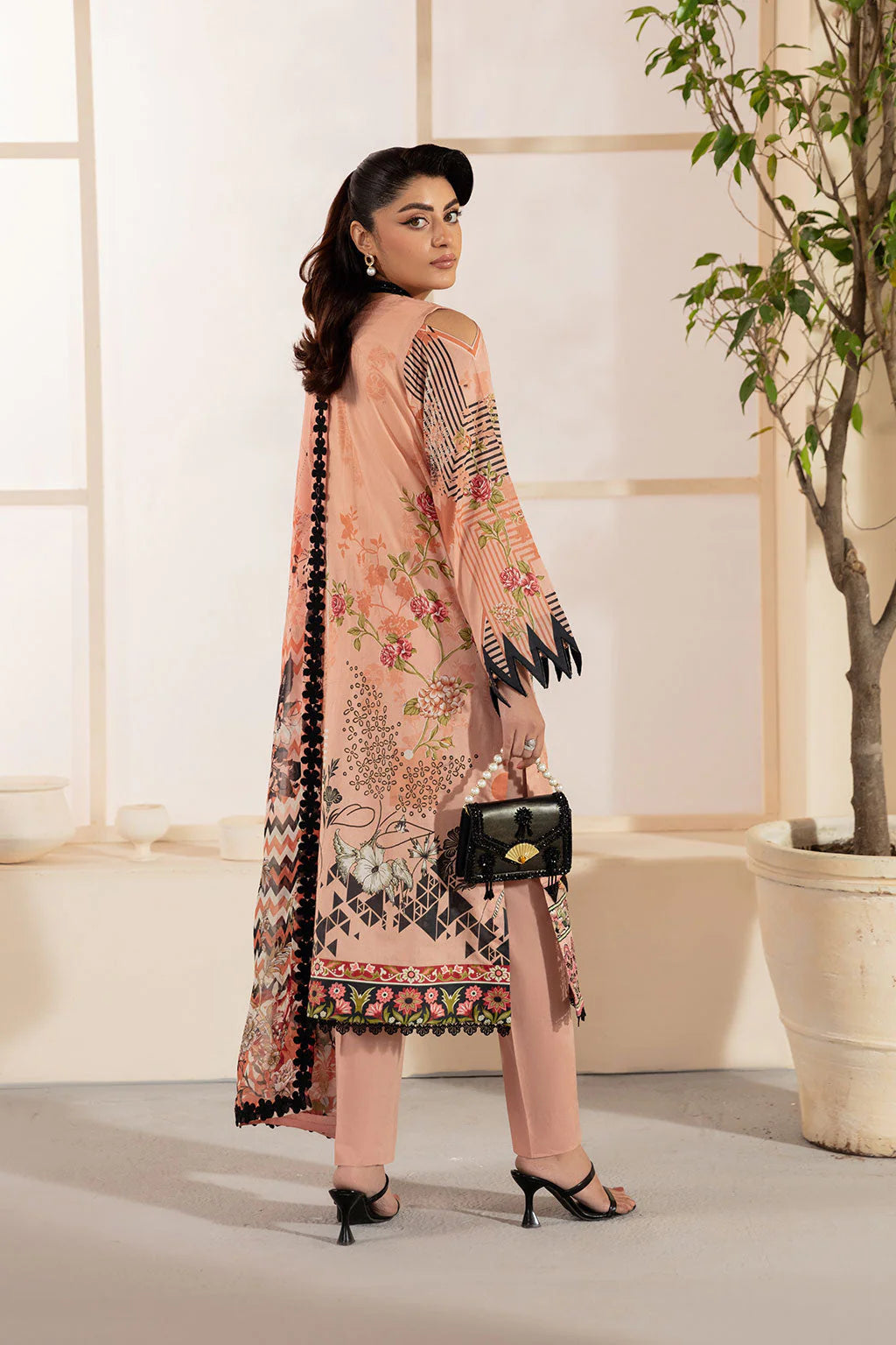 Ramsha Mashaal Luxury Lawn Vol 13 2025 | L-1311