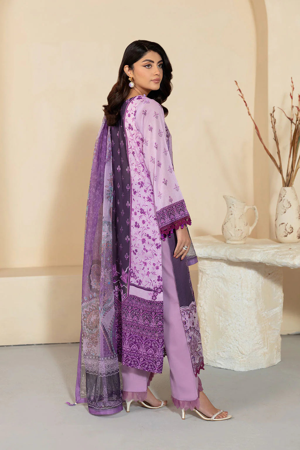 Ramsha Mashaal Luxury Lawn Vol 13 2025 | L-1304
