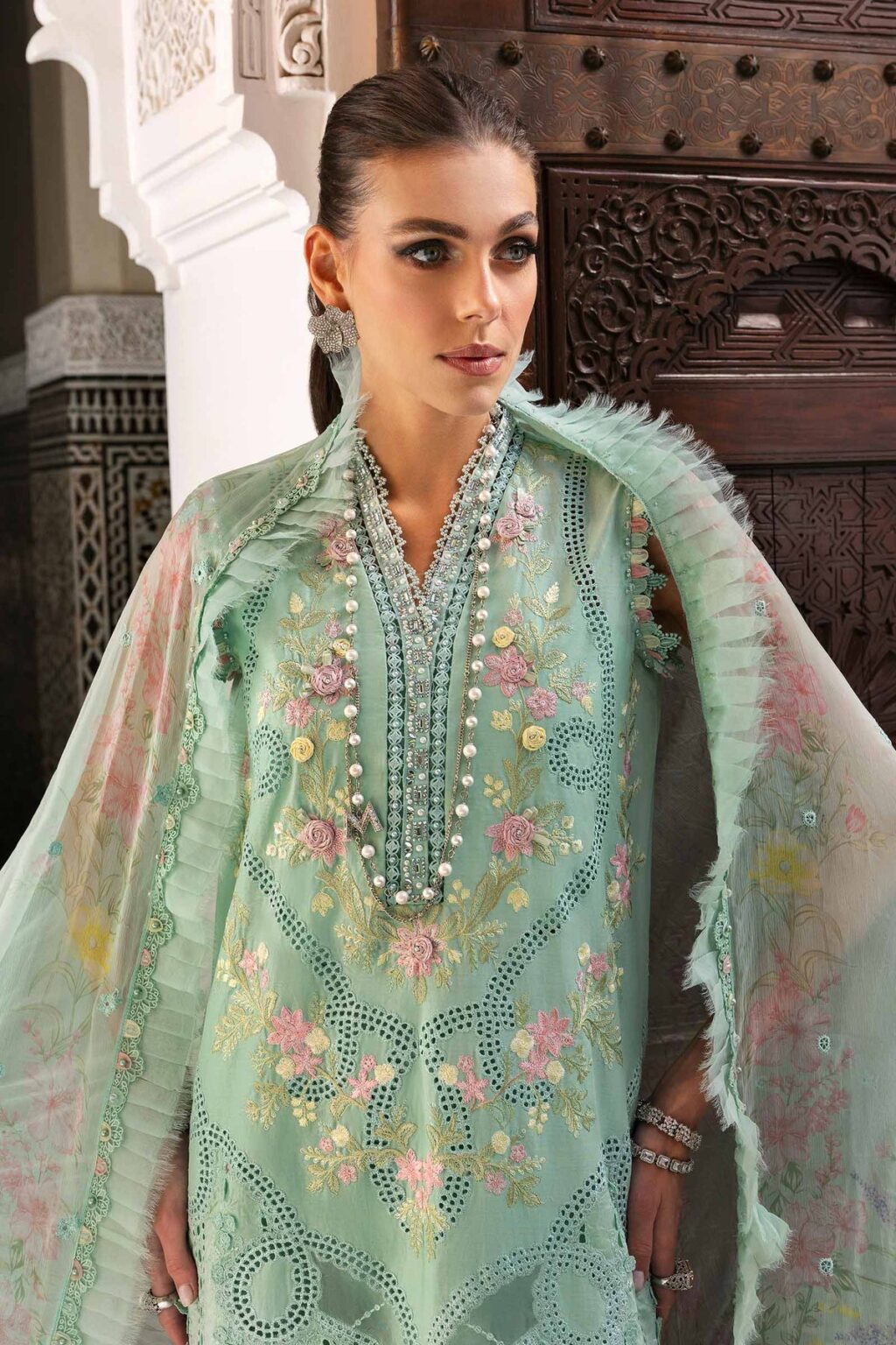 MARIA B Luxury Lawn 2025 | D-2514-A IQ (GZ-401)