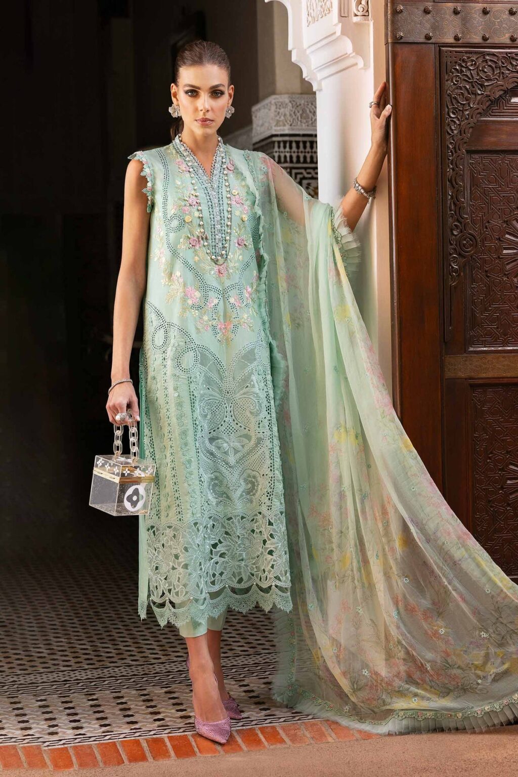 MARIA B Luxury Lawn 2025 | D-2514-A IQ (GZ-401)