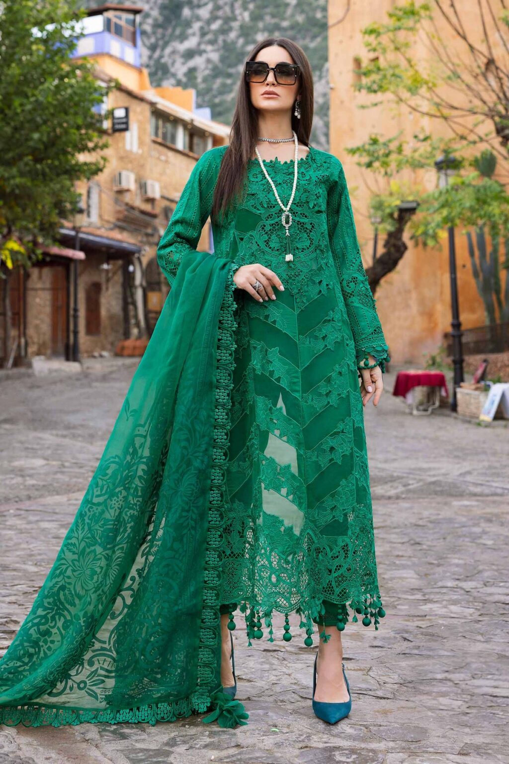 MARIA B Luxury Lawn 2025 | D-2508-B IQ
