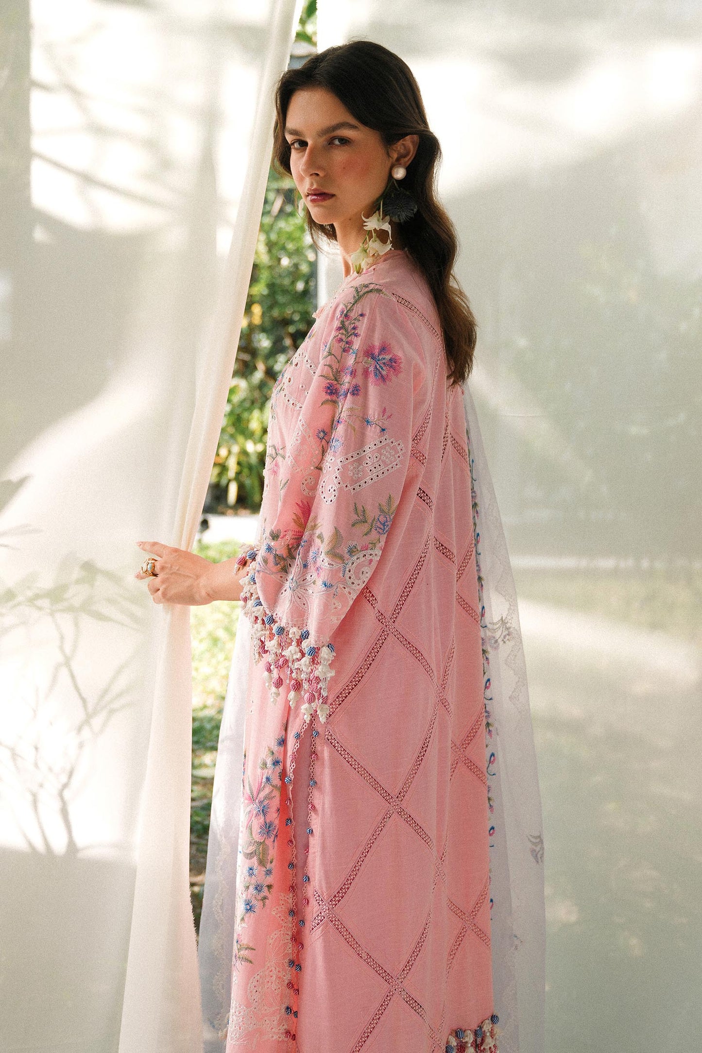 Unstitched Lawn 3 Piece Suit