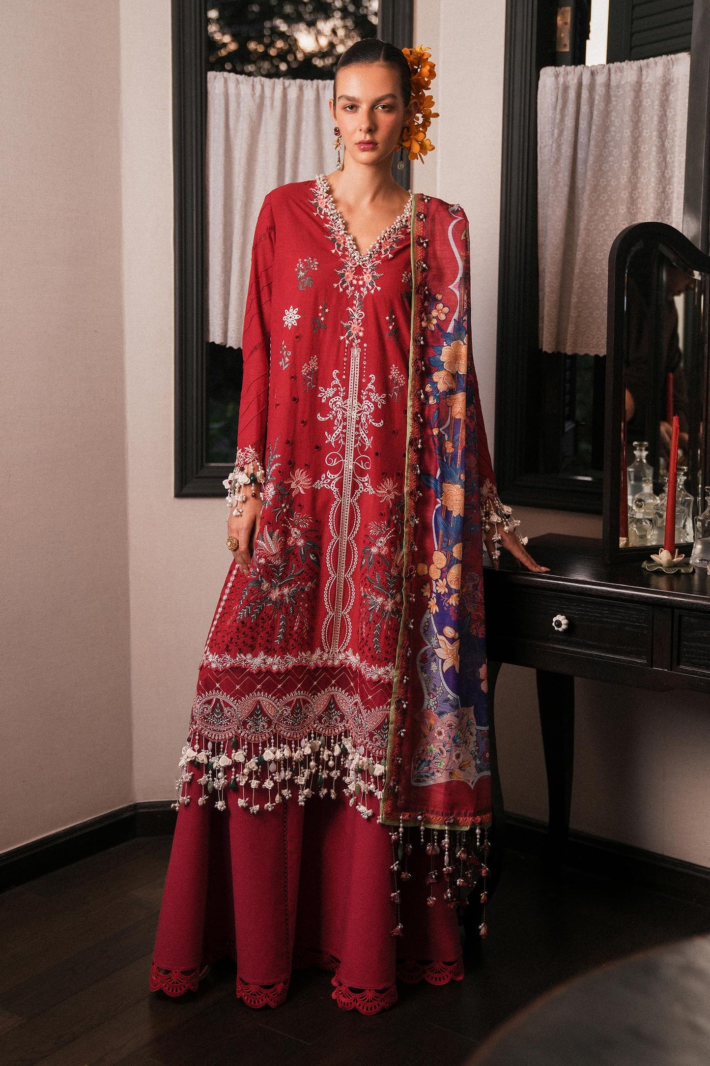 Unstitched Lawn 3 Piece Suit