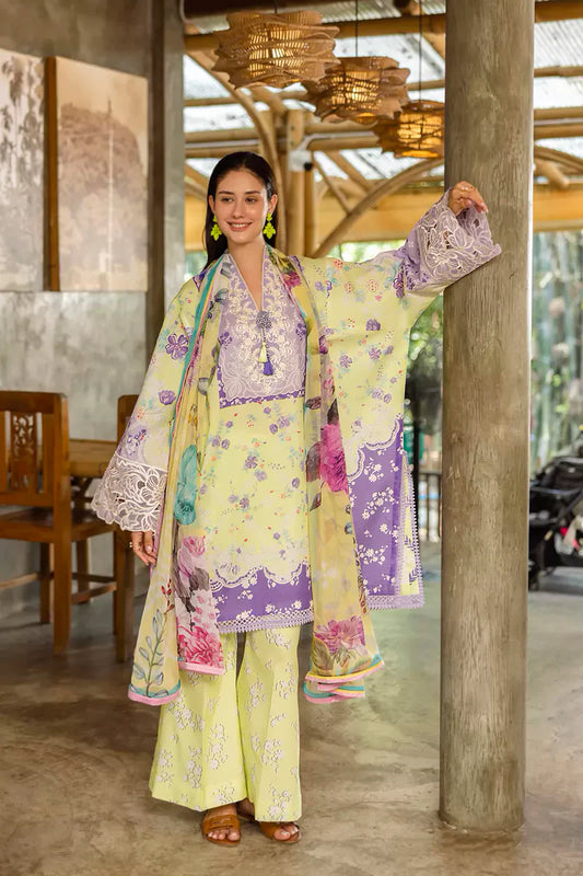 Ethereal_Bloom_Roheenaz_Print_Lawn'25 RNZ-04A